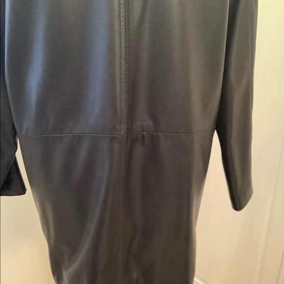 25% Off Black Leather Jacket, Fits M - Picture 5 of 8